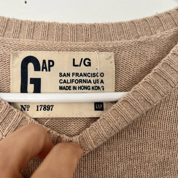 Vintage GAP Gender Neutral Tan Crewneck Cotton/Cashmere Sweater. - Picture 3 of 4